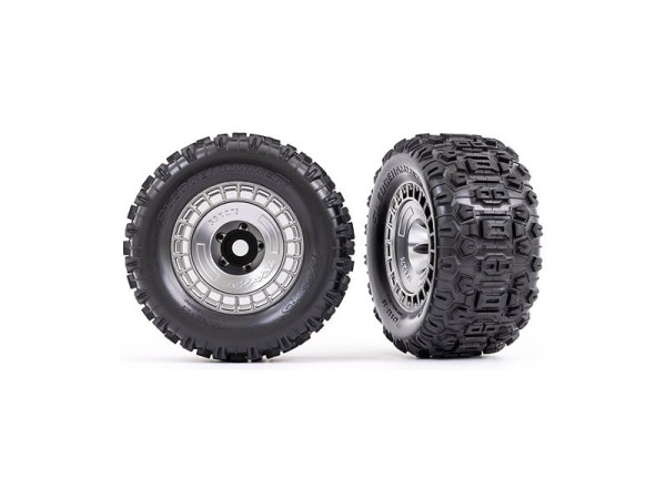 (TRA9572X) Kolo 3.8", pneu Sledgehammer, disk polomatně chromovaný s poklicí (2ks)