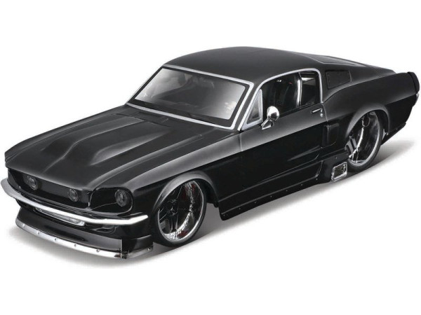 Maisto Ford Mustang GT 1967 1:24 Kit (stavebnice)