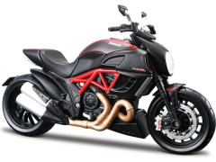 Maisto Ducati Diavel Carbon 1:12 Kit (stavebnice)