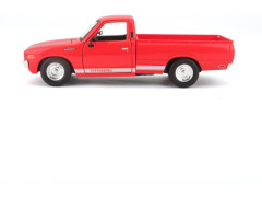 (MA-31522) Maisto Datsun 620 Pick-up 1973 1:24 (5)