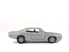 Maisto Dodge Charger R/T 1969 1:25 stříbrná