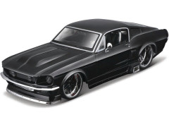 Maisto Ford Mustang GT 1967 1:24 Kit (stavebnice)
