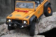 (PS19) Tamiya barva ve spreji Camel Yellow (žlutá)